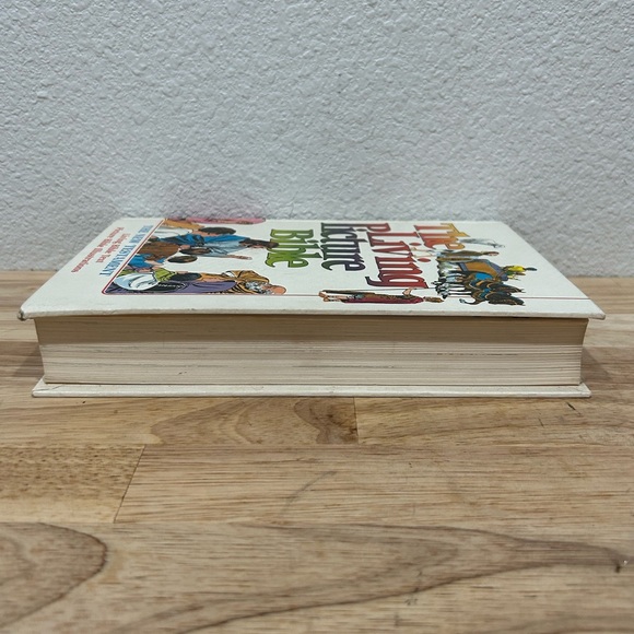 LIVING PICTURE BIBLE ~ NEW TESTAMENT ~ LIVING BIBLE TEXT ~ PICTURE ILLUSTRATIONS - Picture 5 of 11